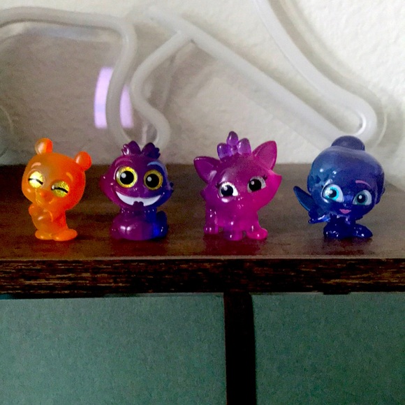 Disney Doorables Technicolor Pooh, Cheshire, Marie & Tinker bell - Picture 1 of 1